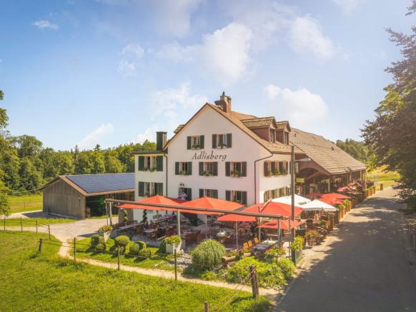 Restaurant Adlisberg Zurich, Exterior View